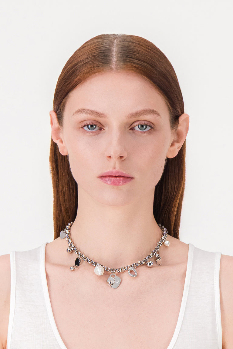 Collier Agyness