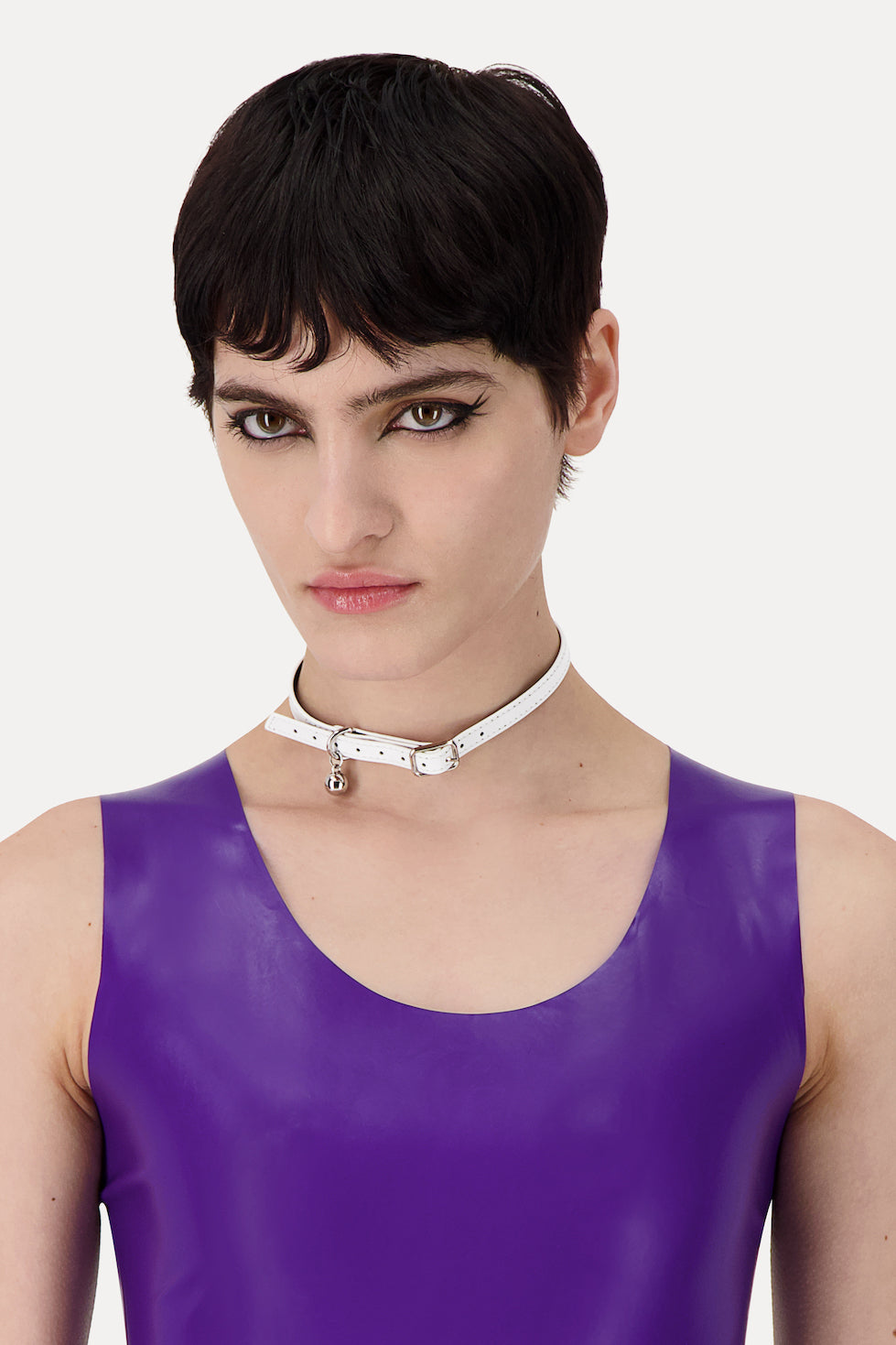 Choker Amy verni