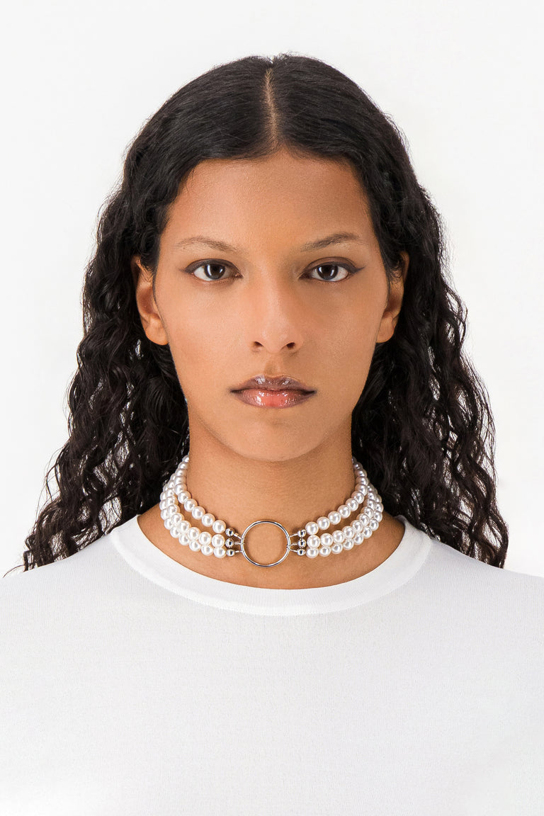 Courtney choker