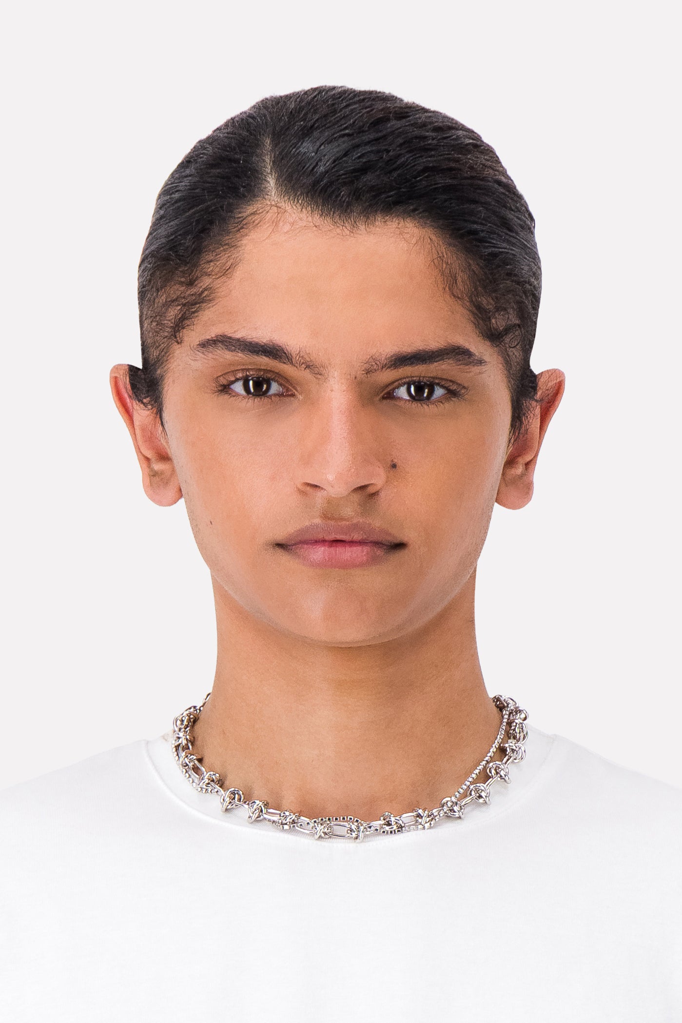 Daria crystal choker