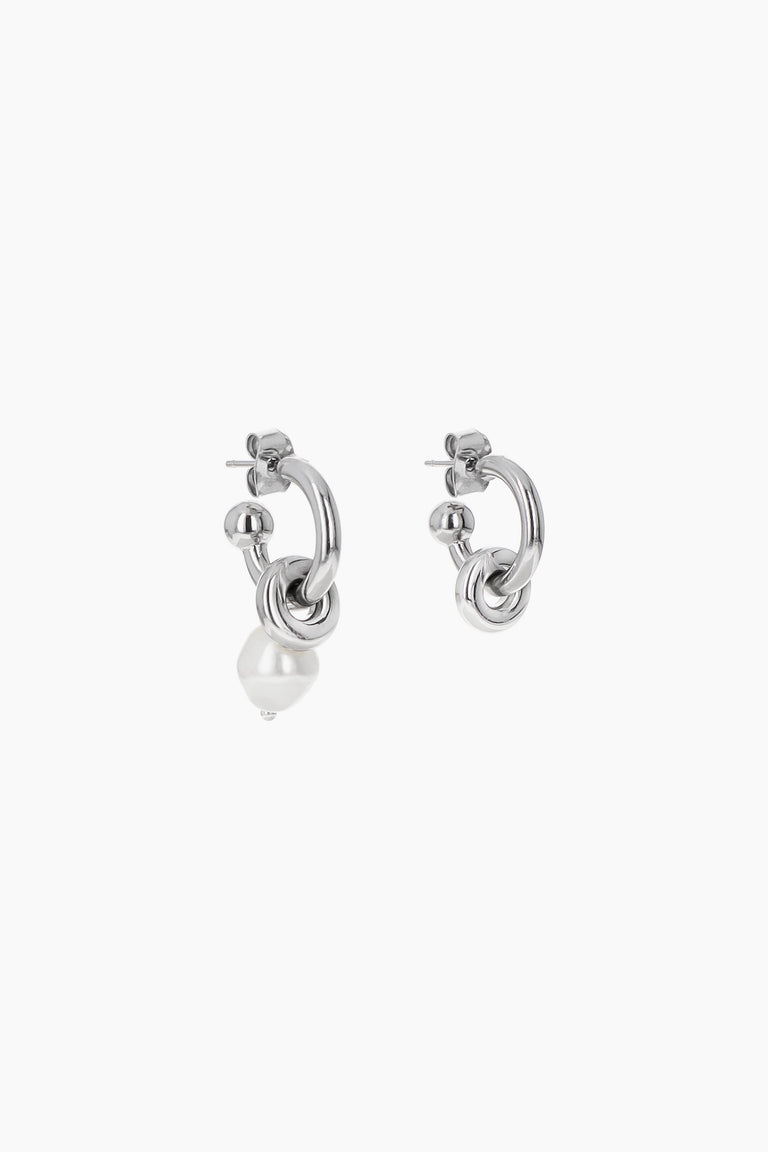 Ethan pearl earrings