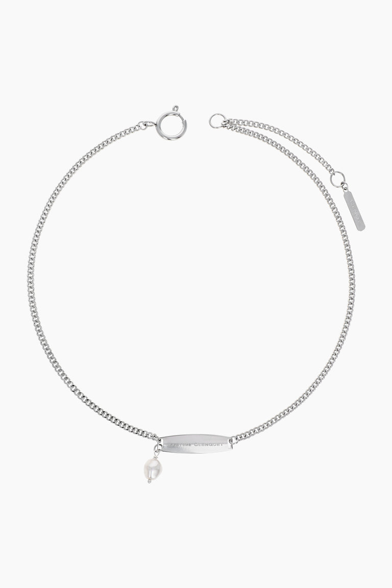 Fisher pearl necklace