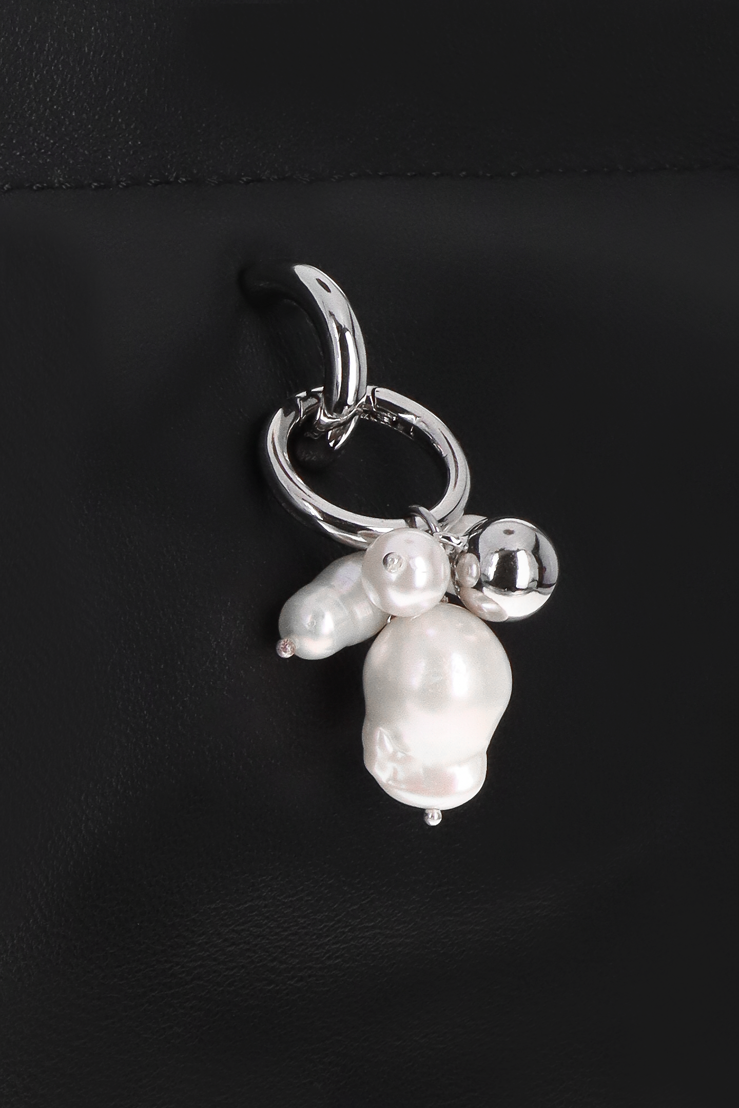 Sac Flor noir + pendentif perles