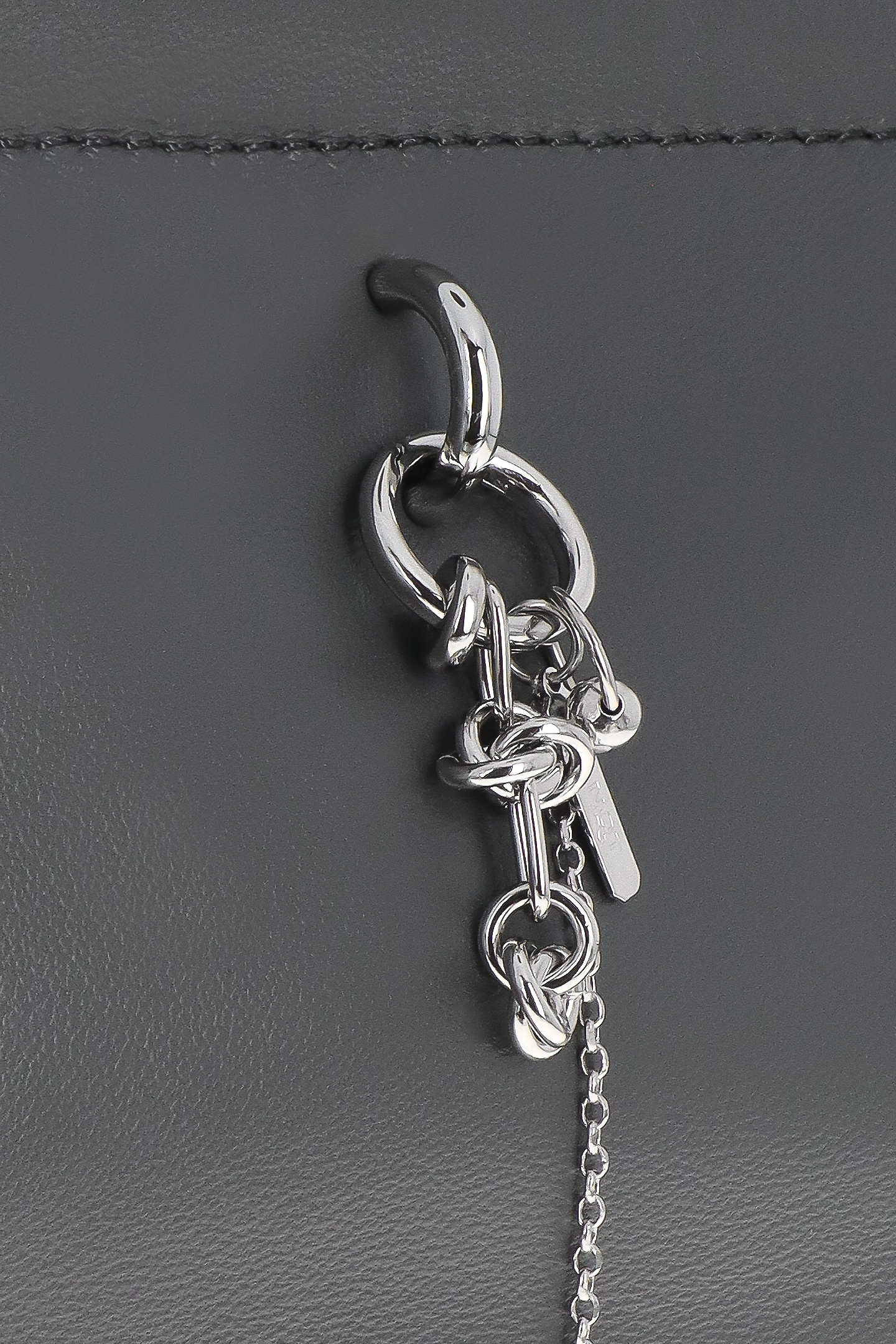 Sac Flor gris foncé + pendentif perles