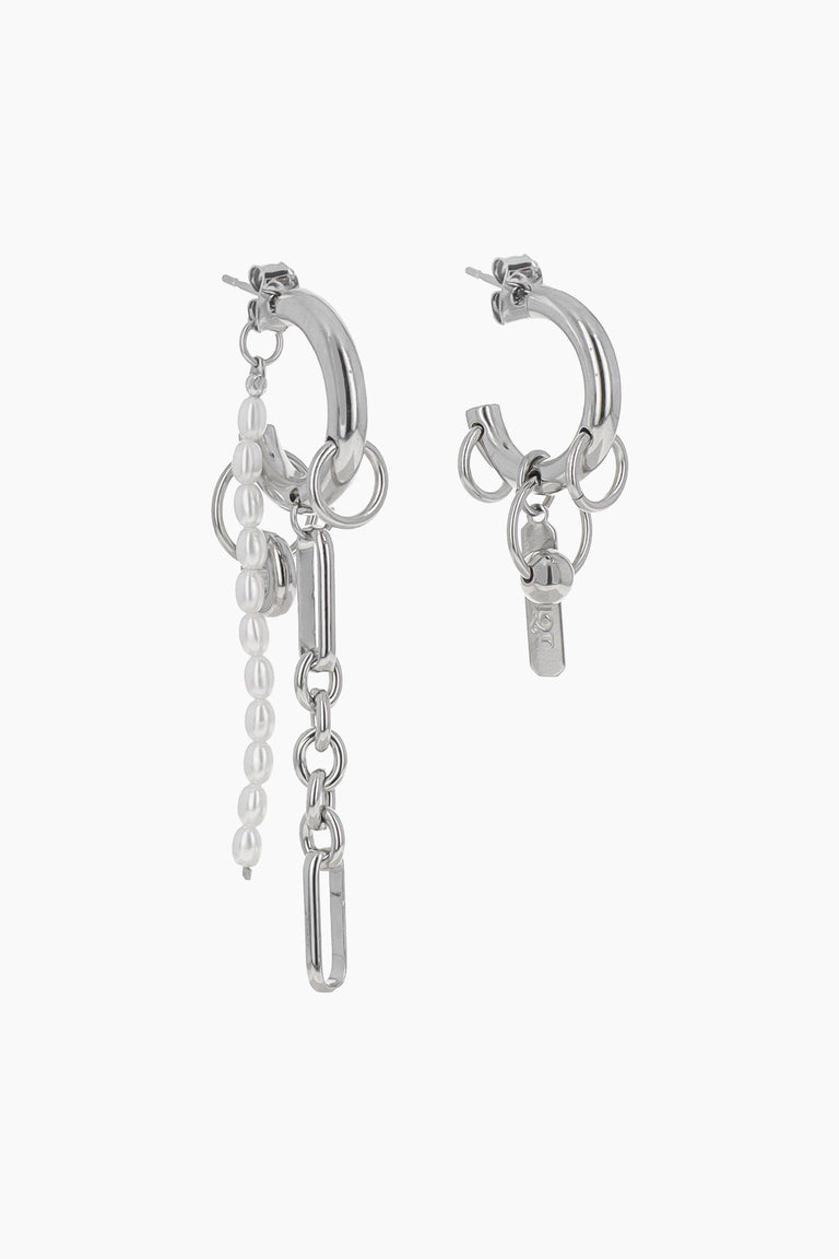 Iris pearl earrings