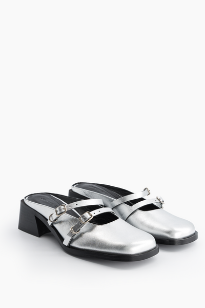 Justine Clenquet - Andie silver mules