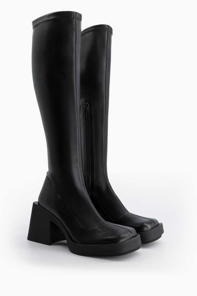 Chloë black high boots