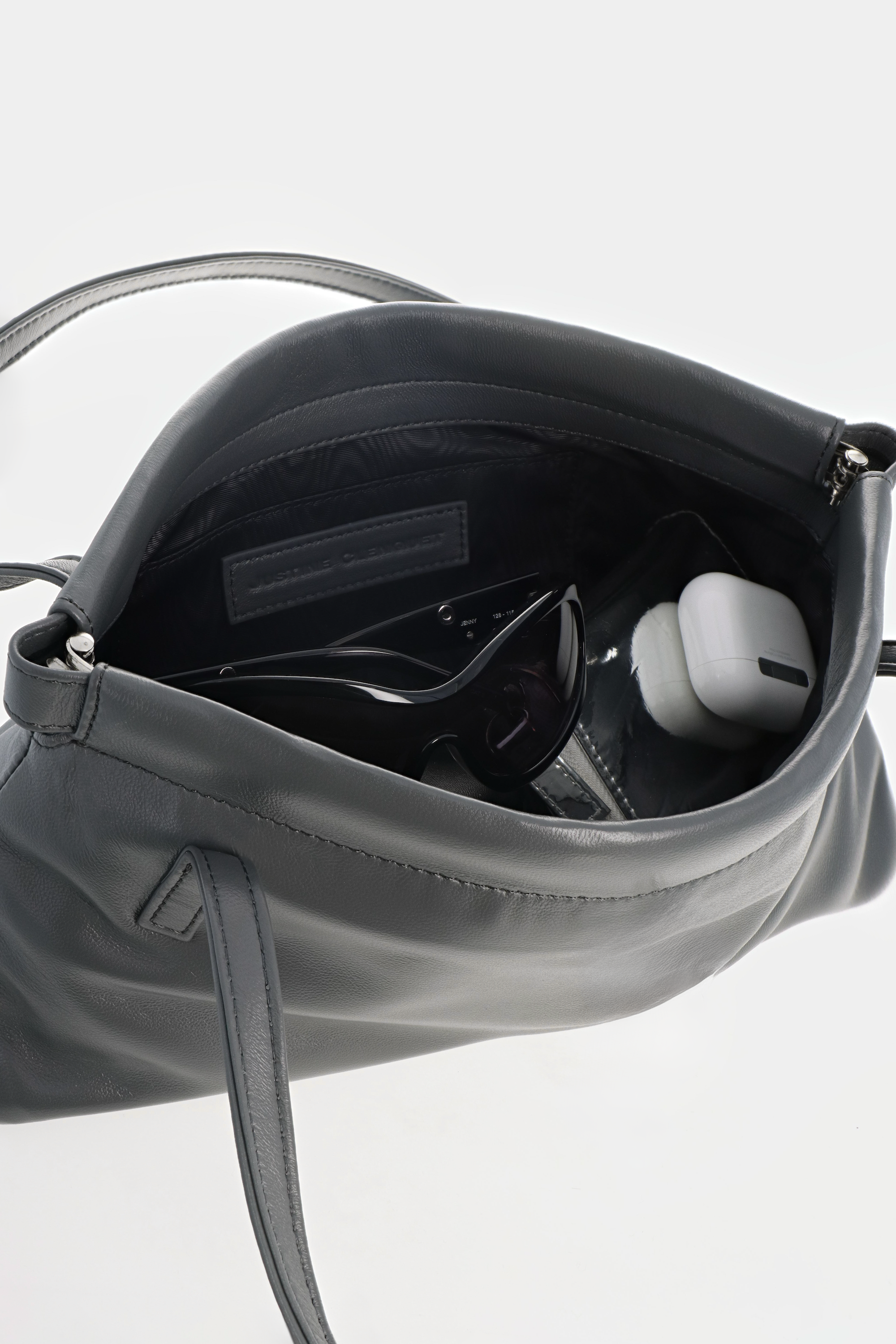 Sac Flor gris foncé + pendentif perles